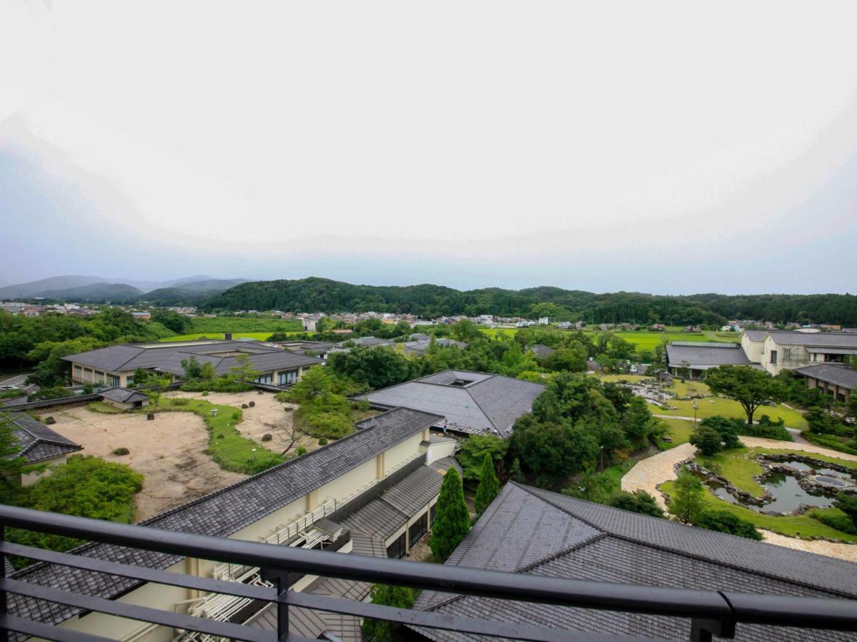 ยามาชิโระ ออนเซน มิยาบิ โนะ ยาโดะ คางะ ฮยากุมังโงกุ Hotel คากะ ภายนอก รูปภาพ