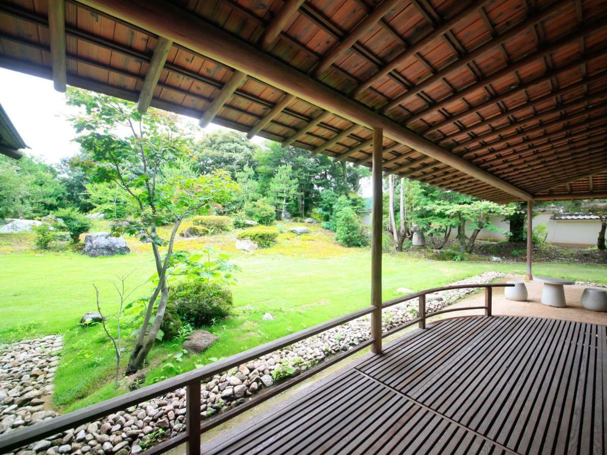 ยามาชิโระ ออนเซน มิยาบิ โนะ ยาโดะ คางะ ฮยากุมังโงกุ Hotel คากะ ภายนอก รูปภาพ
